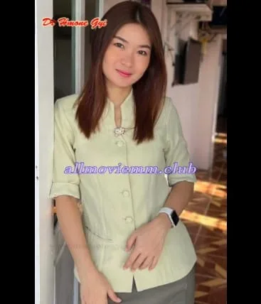 တကယ်အမိုက်စား ဘဏ်က ကောင်မလေး အိမ်ရောက်တော့ အဲ့လို လိုးကား ရိုက်နေပါရောလား အမိုက်စား
